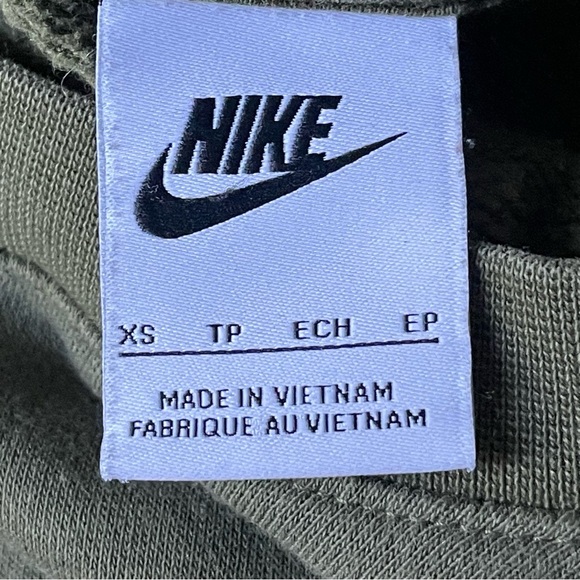 Nike Sportswear Club Fleece Crewneck Sweatshirt XS 47297 - Picture 5 of 14